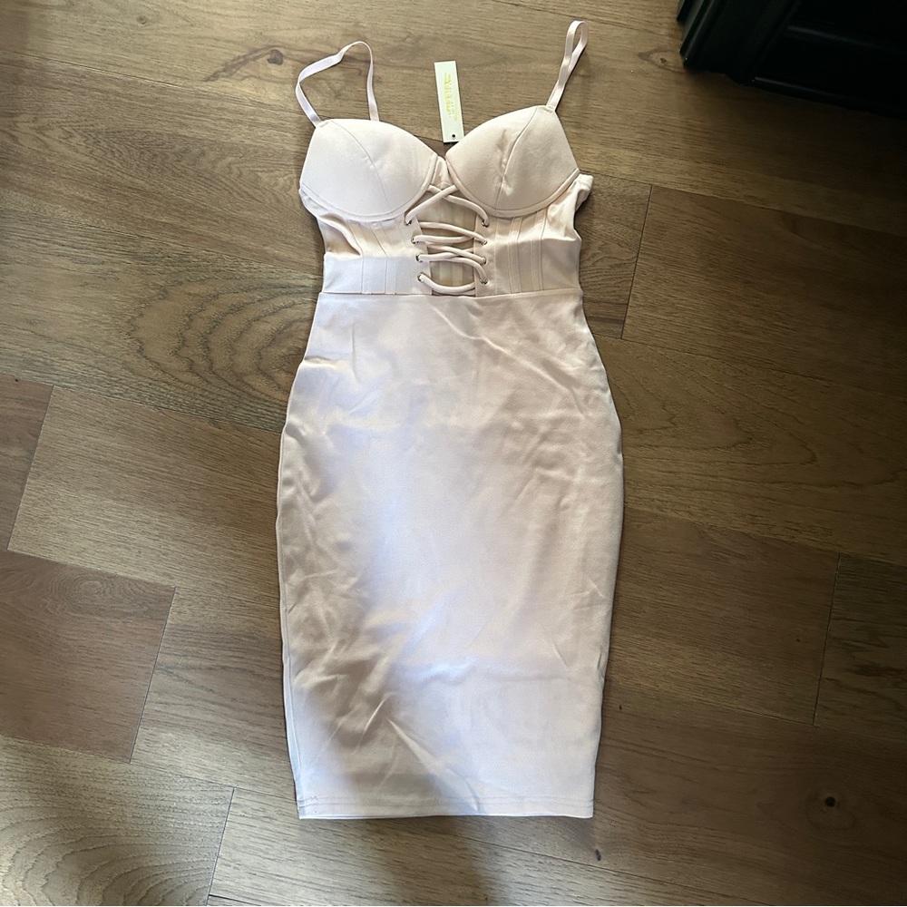 Entry NWT lace up corset bustier bodycon midi dress with lace S